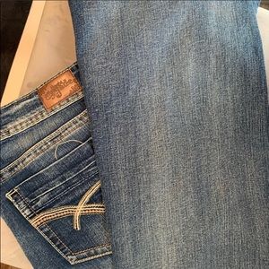 Darling jeans like New MYTH OF JADE
